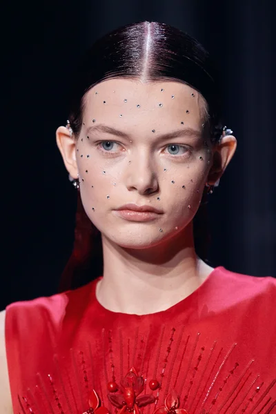 Look 73